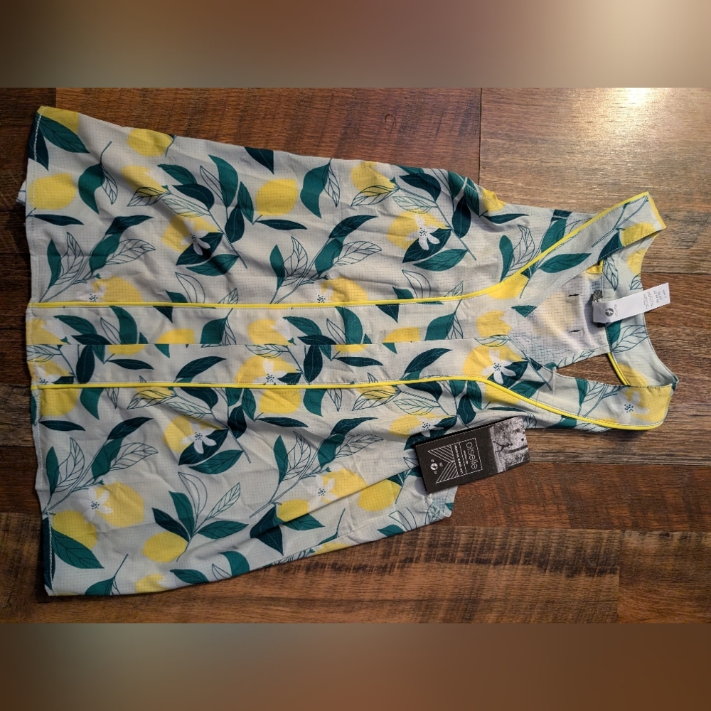 Oiselle tank